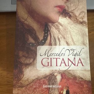 Lote siguiente: Libro "Gitana" de Mercedes Vigil