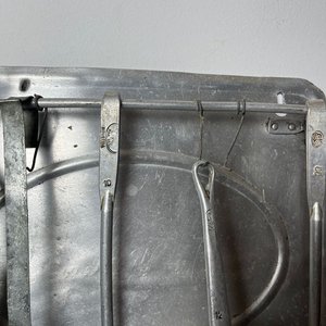 Ganchera Antigua de Aluminio con Accesorios de Cocina - imagen 7