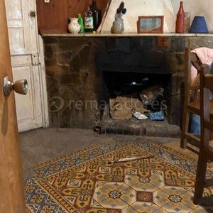 Lote de Hogar: Cocina y Estar con Chimenea y Muebles - imagen 1
