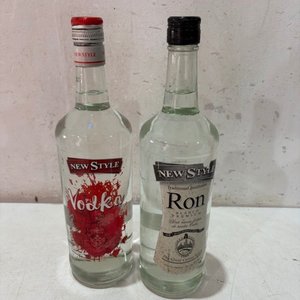 Lote anterior: 2 Botellas de Vodka y Ron New Style