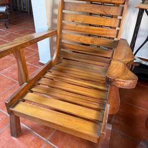 Par de Sillones Individuales de Madera con Tapizado Rayado - imagen 8