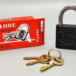 Lote siguiente: Candado Globe de Hierro, 50mm, con 3 Llaves