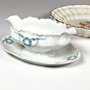Juego de Loza Inglesa Wedgwood: Centro y Salsera con Plato - imagen 3