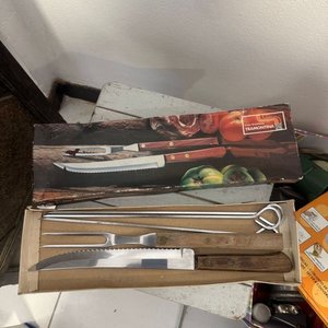 Lote siguiente: Kit de Parrilla Tramontina: Cuchillo, Tenedor y 3 Pinchos