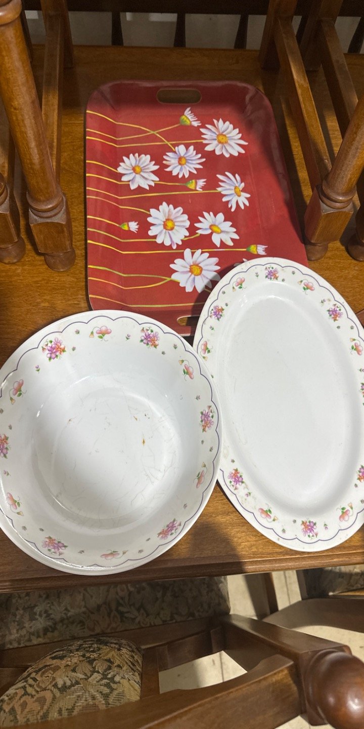 Bandejas y Bol Plástico con Flores