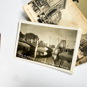 Caja de madera y lote de postales - imagen 6