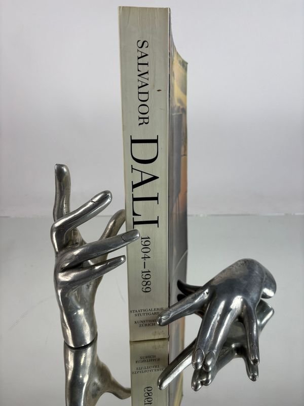 Catálogo de exposición de Salvador Dalí: Obra surrealista y temas clave - imagen 2