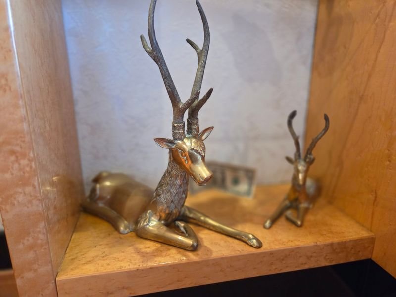 Lote anterior: Figuras de ciervos en bronce de gran tamaño