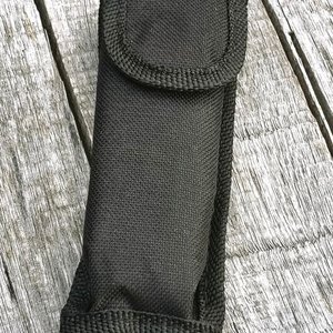 Navaja Buck Knives 011 Negra con Funda - imagen 3