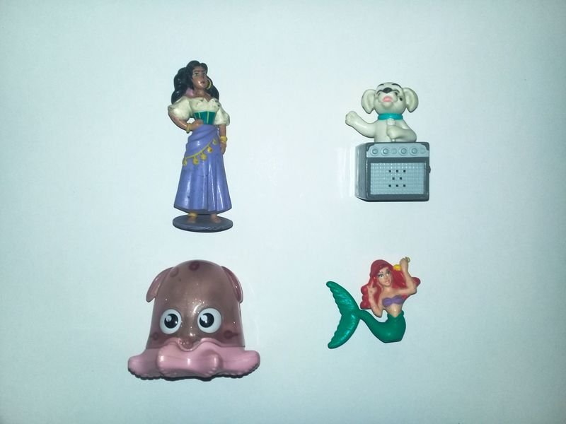 Lote anterior: Juguetes infantiles de figuras de películas
