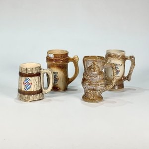 Lote anterior: Lote de 4 jarras de cerámica marrones de la Semana de Lavalleja (1980-1981)