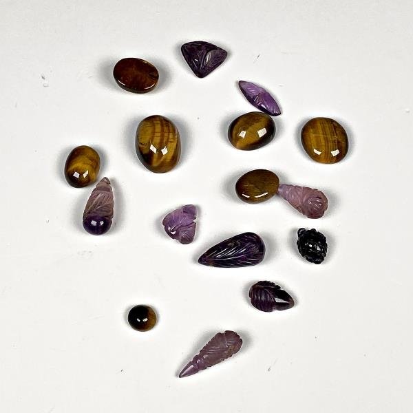 Lote de 16 Piedras Ojo de Tigre y Amatista Talladas