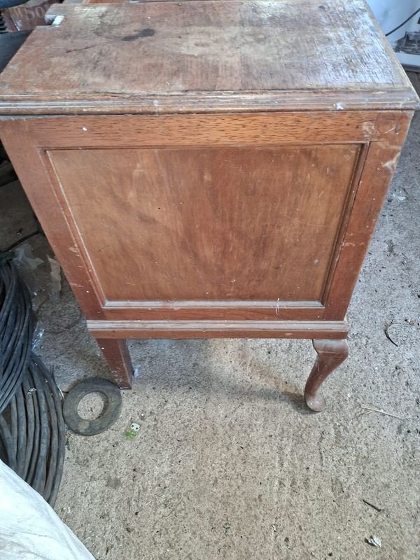 Antiguo mueble tocador con seis cajones - imagen 5