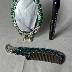 Set de Tocador Antiguo: Espejo y Peine con Diseño de Pavo Real - imagen 5