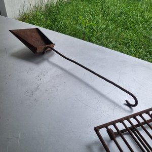 Lote de 2 Parrillas de Hierro, Pala y Estructura para Plantas - imagen 2