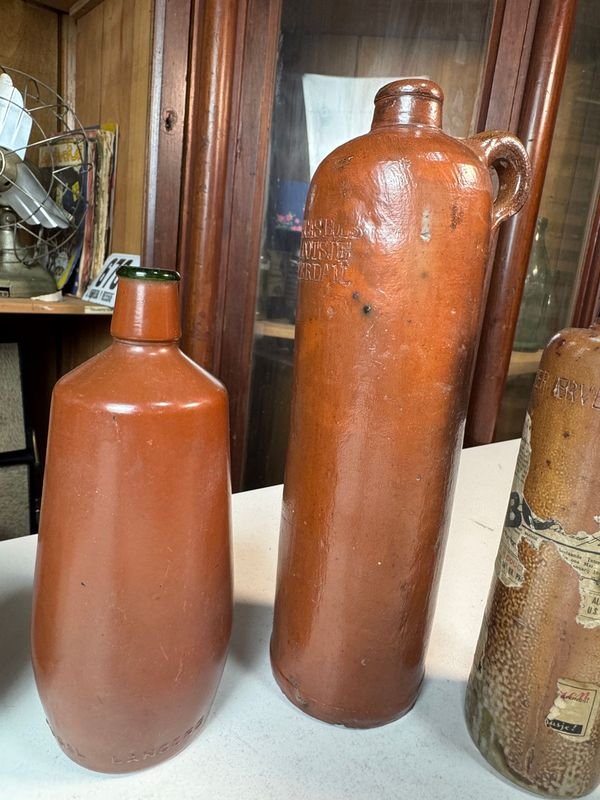 Colección de porrones y botellas de ginebra - imagen 7