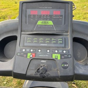 Lote anterior: Caminador Profesional BH Fitness con Programas y Anti-Shock