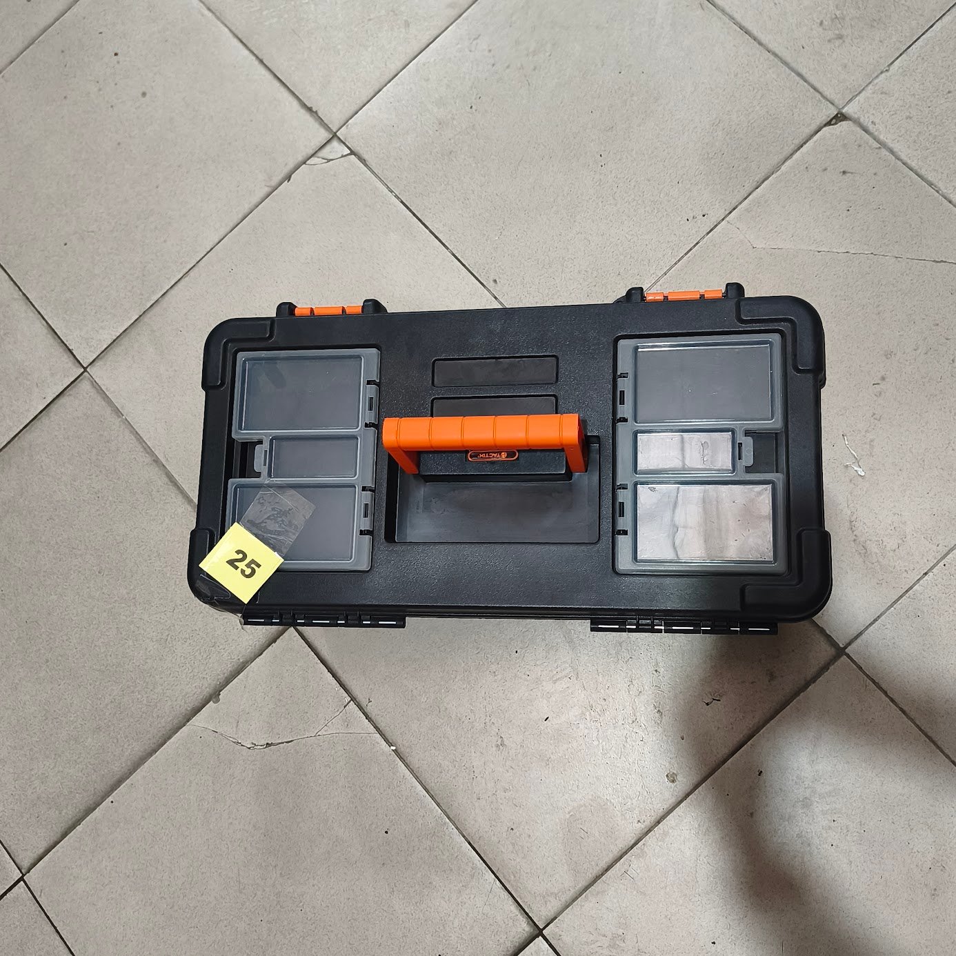 Caja de Herramientas Táctil con Organizadores Transparentes