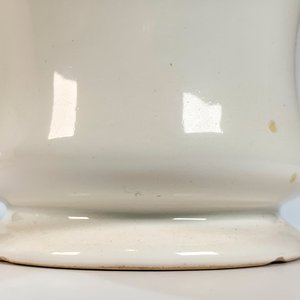 Par de Potes de Cerámica Blancos con Tapa Pináculo - imagen 2