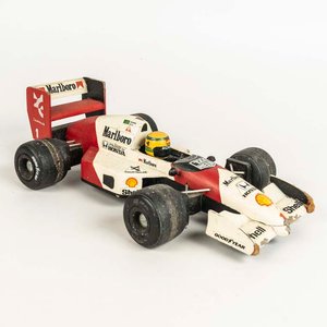 Lote anterior: Maqueta de madera auto de F1 Mclaren Honda MP4/4 de Ayrton Senna 