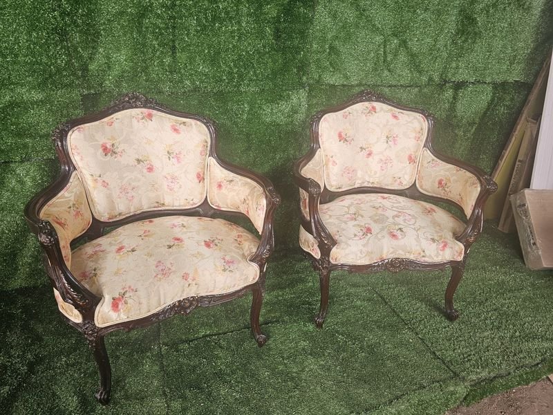 Par de Butacas Estilo Victoriano Tapizado Floral
