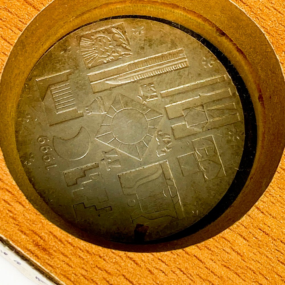 Moneda de plata del cambio de milenio 1999 - imagen 2
