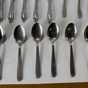 Juego de Cubiertos Hercules Inox: 6 Cuchillos, 6 Tenedores, 6 Cucharas Soperas - imagen 4