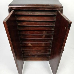 Archivador de Discos de Madera Oscura - imagen 1