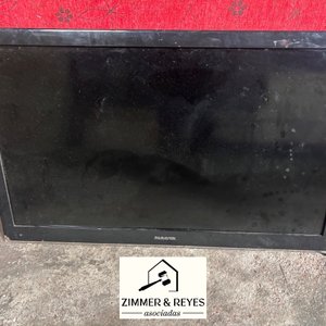 Televisor LCD Panasonic de 42 Pulgadas Funcionando - imagen 1