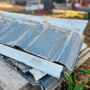 Lote de 12 Recortes de Chapa Trapezoidal para Construcción - imagen 3
