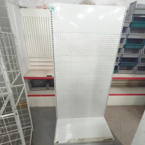Lote anterior: Exhibidor Metálico Blanco con Panel Perforado y Cabecera Lisa