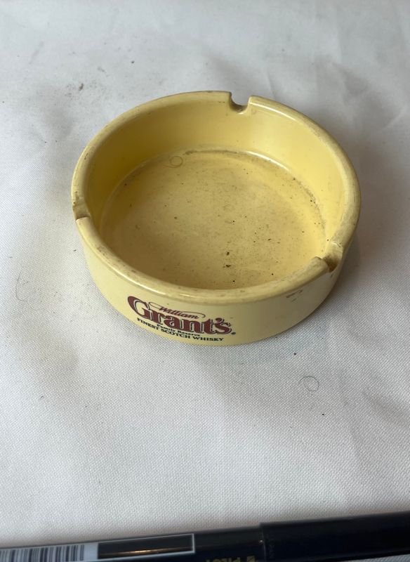 Cenicero antiguo de cerámica amarilla - imagen 4