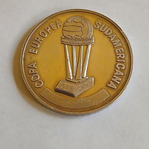 Medalla Conmemorativa Copa Europea Sudamericana 1980 - imagen 2
