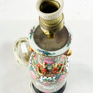 Lámpara de Sobremesa Antigua de Porcelana China con Diseño Floral - imagen 2