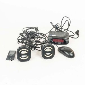 Lote anterior: Lote de Mouse, Radio Despertador, Parlantes para PC y Reproductor MP3