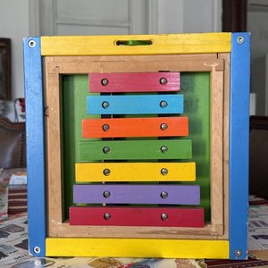Cubo Didáctico de Madera con Ábaco, Laberinto y Pizarra - imagen 5