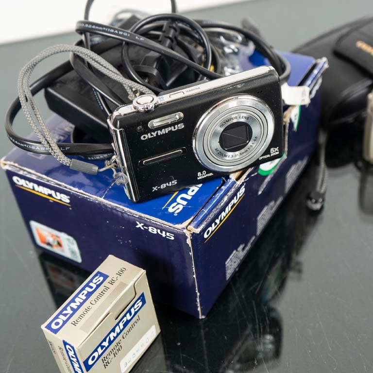 Cámaras y Disparador Remoto Olympus - Equipos Electrónicos - imagen 2