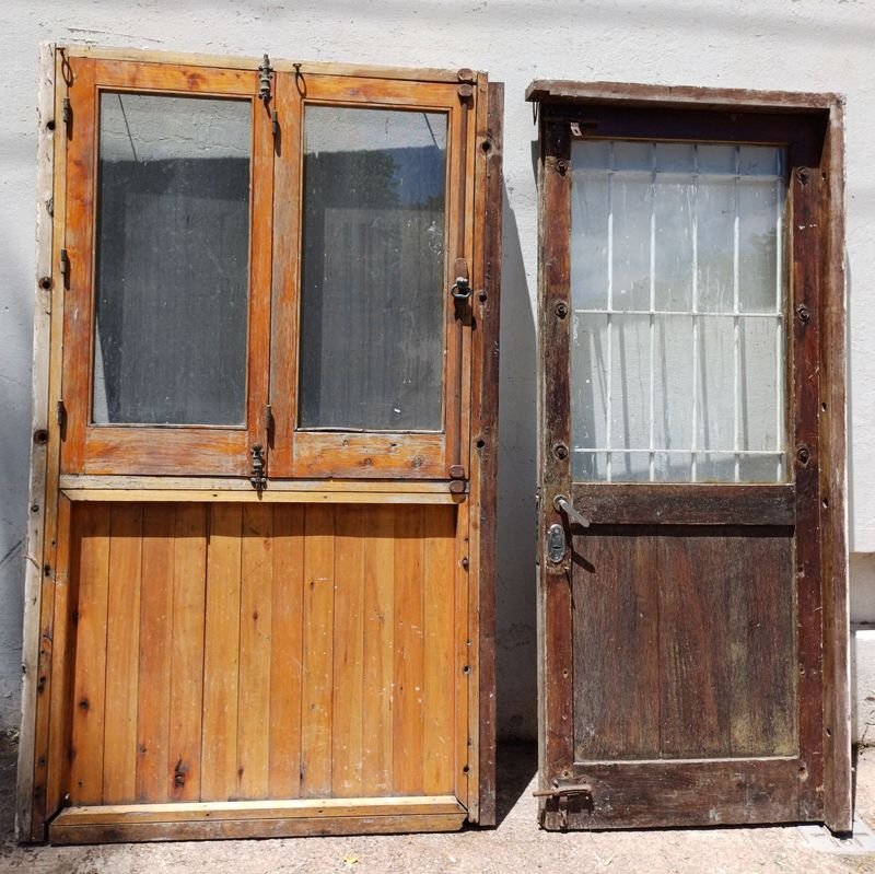 Puerta de entrada con reja y marco + tramo fijo con ventana batiente de 2 hojas - imagen 4