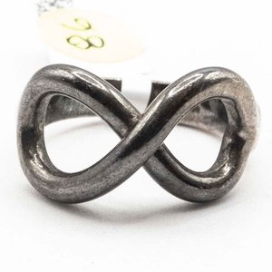Lote siguiente: Anillo de Plata Símbolo Infinito