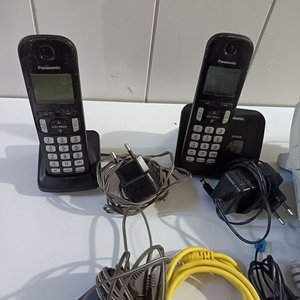 Lote de Teléfonos Panasonic Inalámbricos y de Cable - imagen 2