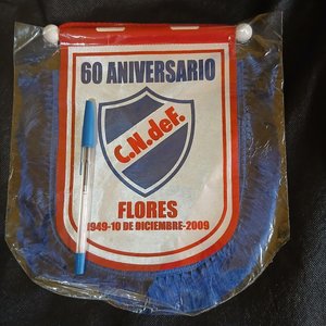 Banderín Conmemorativo Club Nacional de Football 60° Aniversario Flores - imagen 2