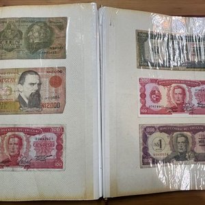 Álbum Antiguo con Colección de Billetes Internacionales - imagen 2