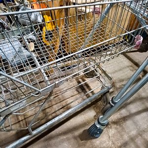 2 Carros de Supermercado: Uno Tipo Aeropuerto y Otro con Detalles - imagen 3