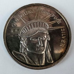 Moneda Conmemorativa Plata 1 Oz Estatua de la Libertad - imagen 1