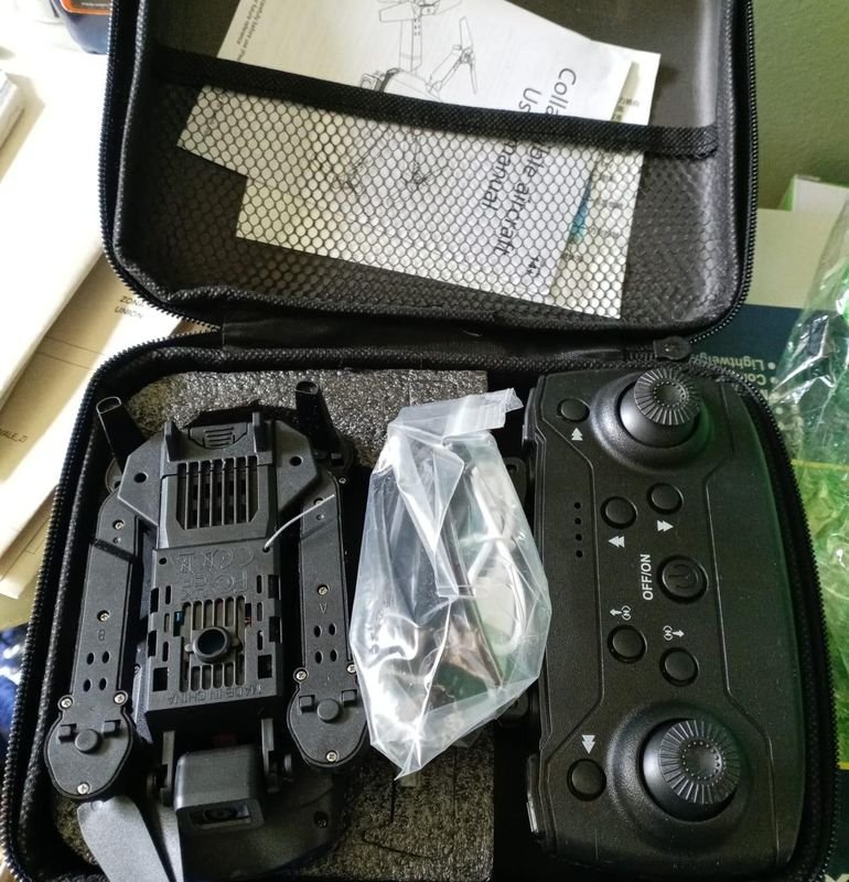Drone E88 NUEVO EN CAJA - Equipamiento de Vuelo - imagen 3