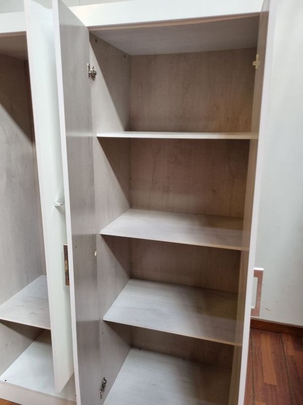 Placard de 4 Puertas en Madera - imagen 3