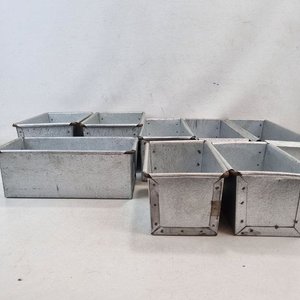 Set de 8 Moldes para Pan o Budín en Metal - imagen 6