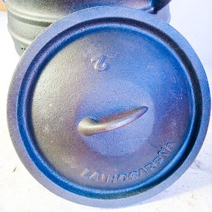 Olla de Hierro Fundido con Tapa y 3 Patas - 5 Litros - imagen 3