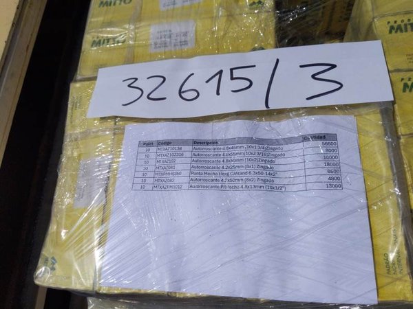 Pallet con 116.900 Tornillos Varios
