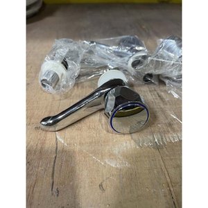 Juego de 4 Canillas Cromadas para Baño o Cocina - imagen 2